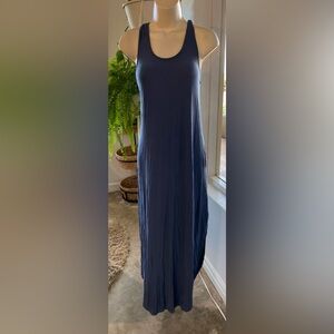 Pockets! Comfortable & stylish Mahina dress. Perfect for summer. Travel ready